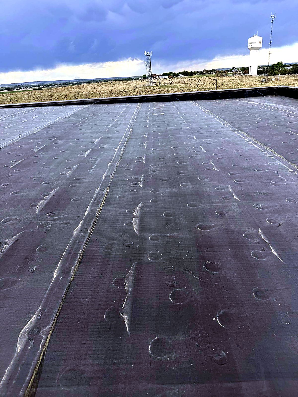 Finished flat membrane roof at Eastern Wyoming College in Torrington